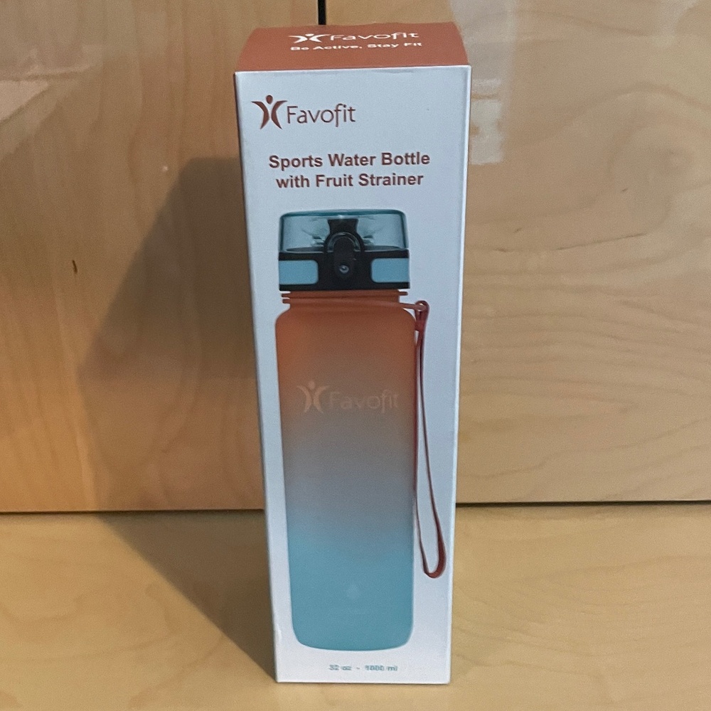 NEW Unopened Box! 32oz Water Bottle with Strap, Time Marker, & Fruit Strainer